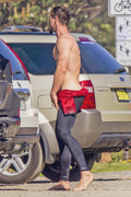 Chris-Hemsworth-superficial-guys-71