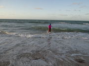 Un-d-a-en-la-playa-en-la-tarde-95