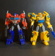 Cyberverser-Deluxe-Optimus-Prime-20