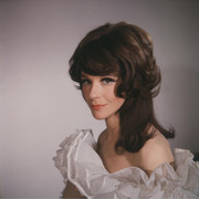 Fenella-Fielding-a06