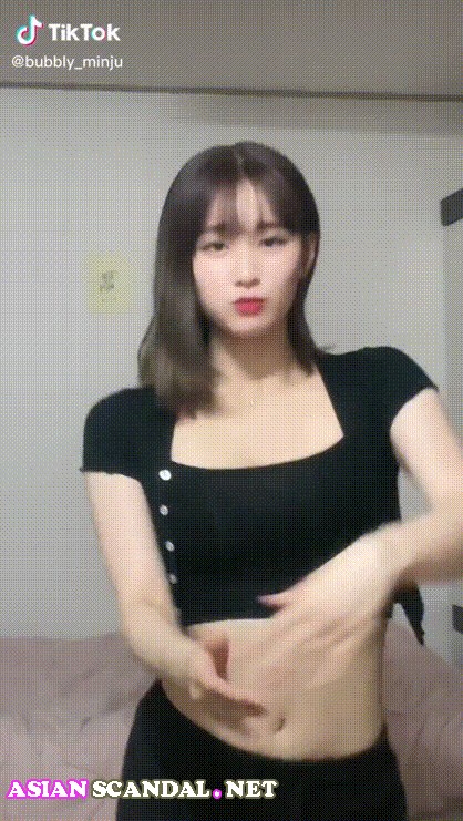 Korean cute beautiful girl blowjob and sex vol 109