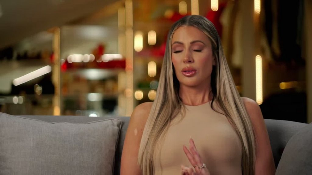 [Image: pg7qf76oudb8.jpg]