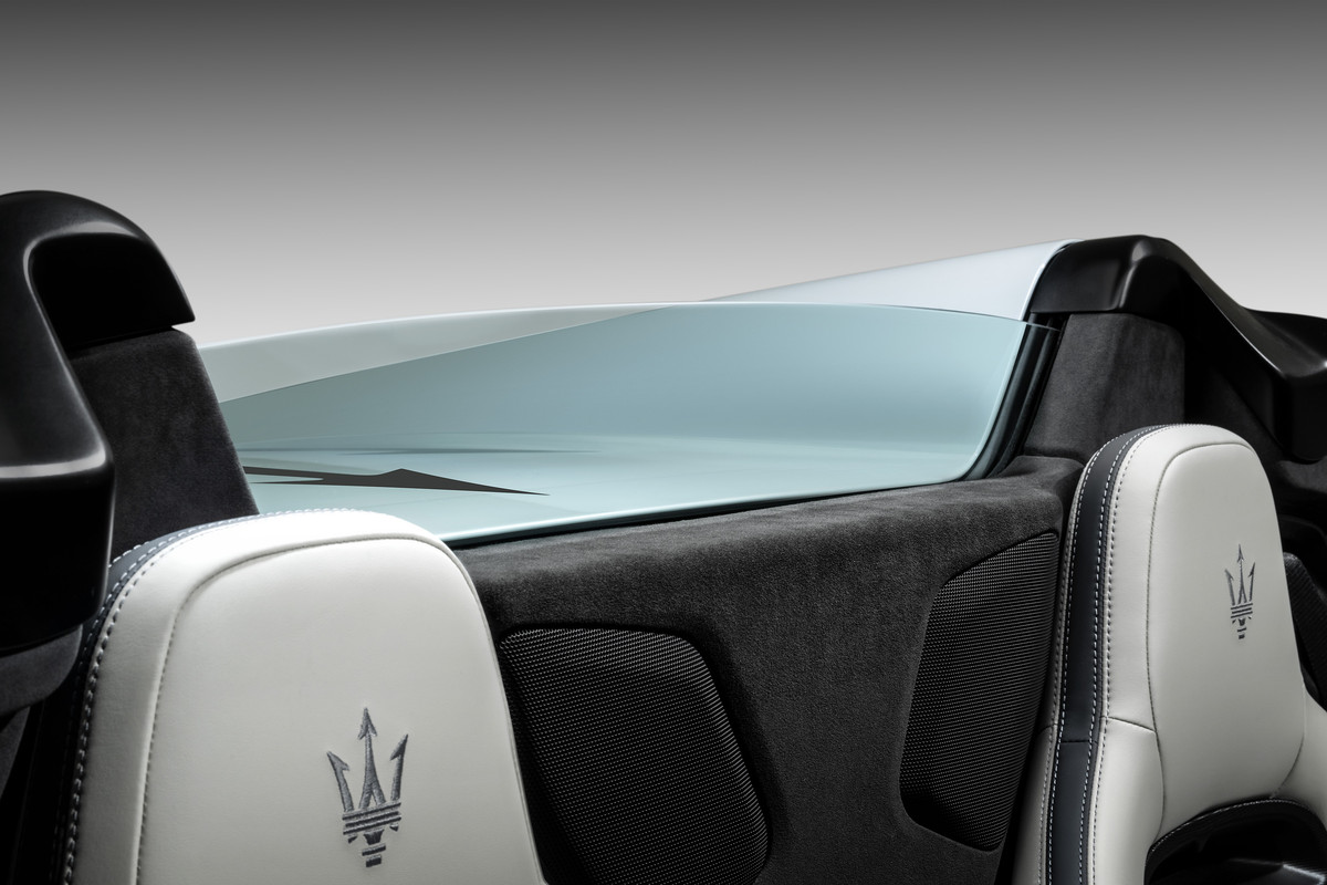 Maserati_MC20_Cielo_studio(13)