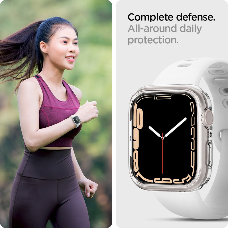 Forro transparente Spigen Liquid Crystal en un Apple Watch, mostrando su diseño delgado.