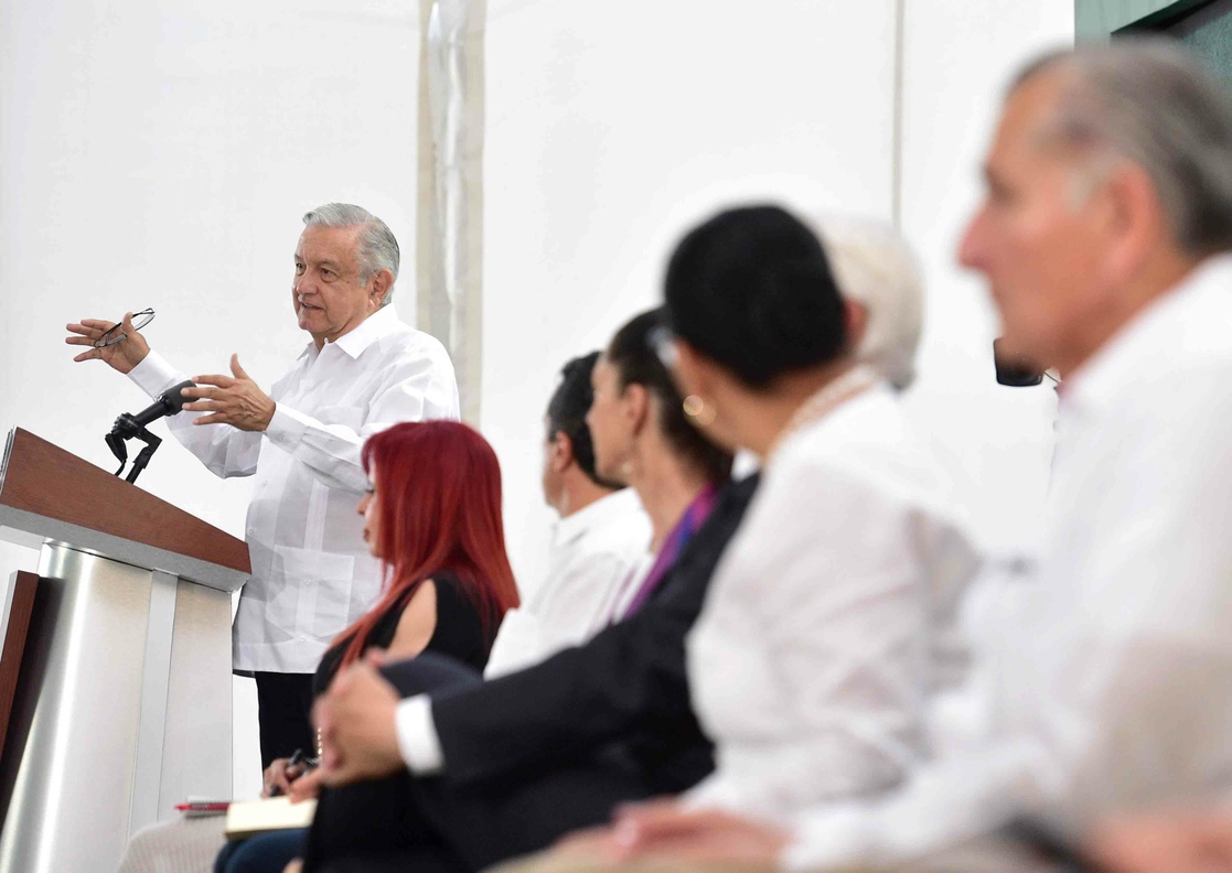 AMLO reveló que nuevos derechos sirvieron para tapar saqueos