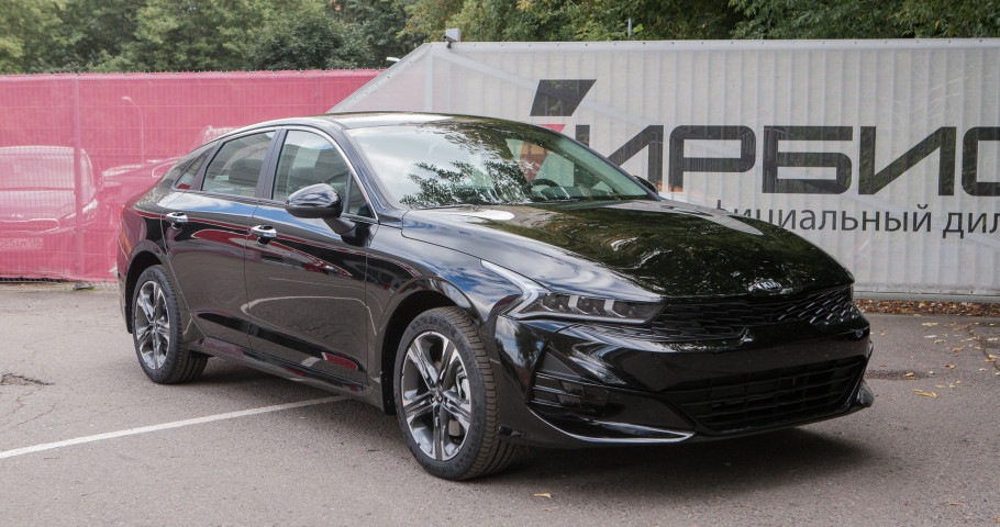 Kia k5 черная
