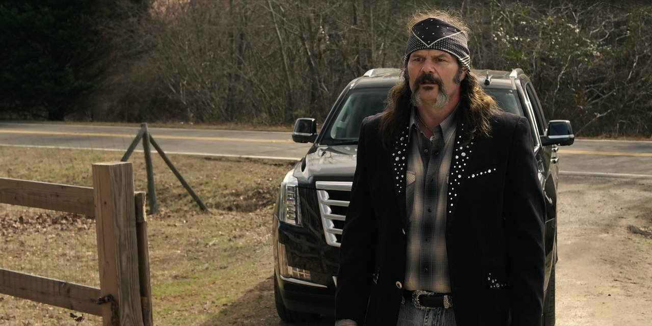 Heels.S01E05.Swerve.1080p.10bit.AMZN.WEB-DL.DDP5.1.HEVC-Vyndros.mkv_snapshot_08.42_[2021.09.13_20.11
