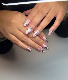 Stiletto nail set