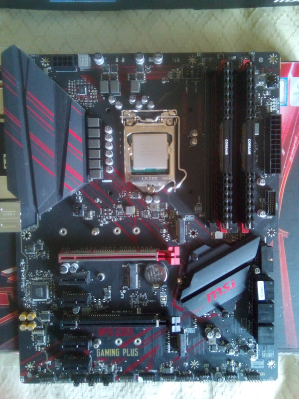 mobo_front