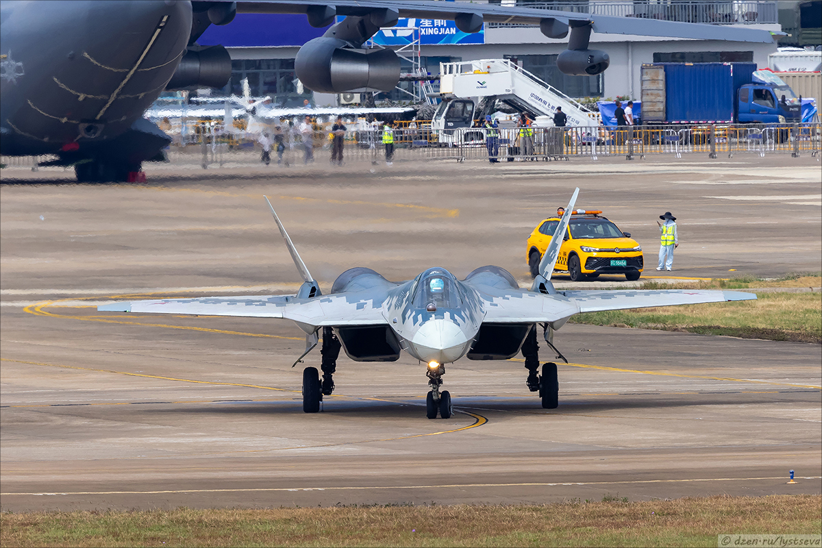 Su-57-0655