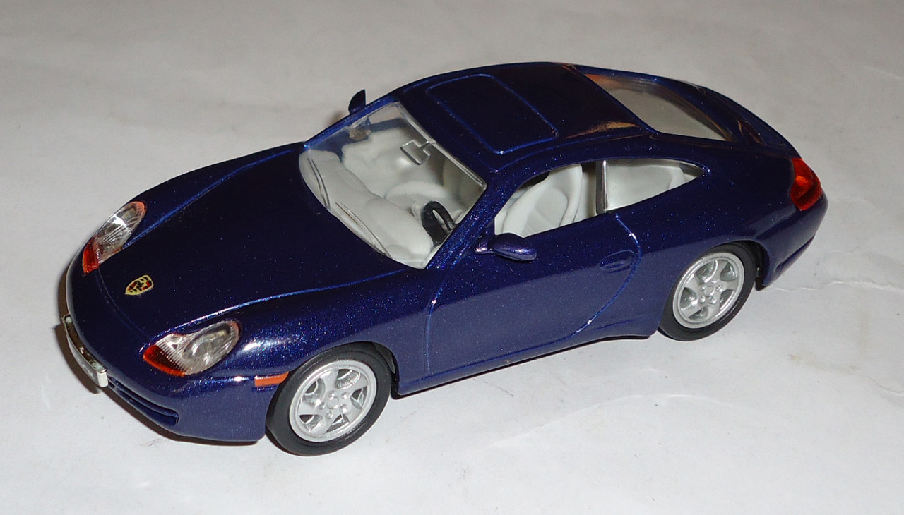 Porsche-911 Carrera 2 (996)