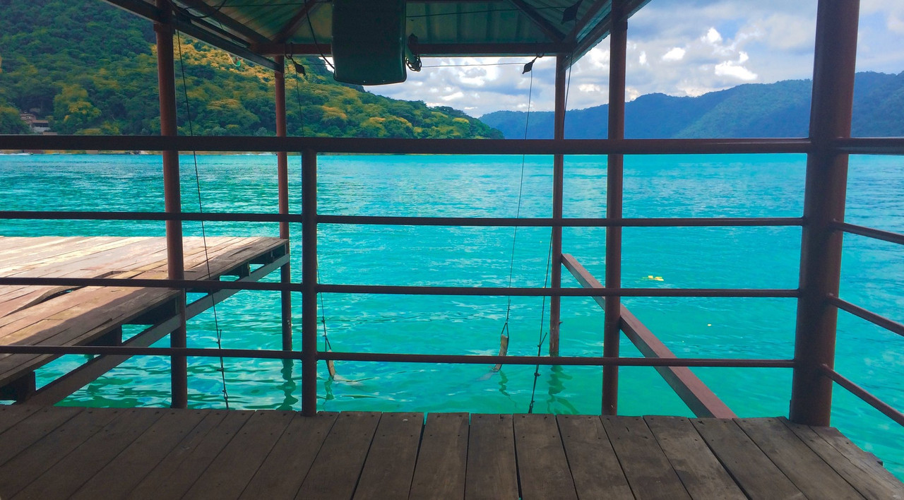 turquoiseoceanparadise.jpg