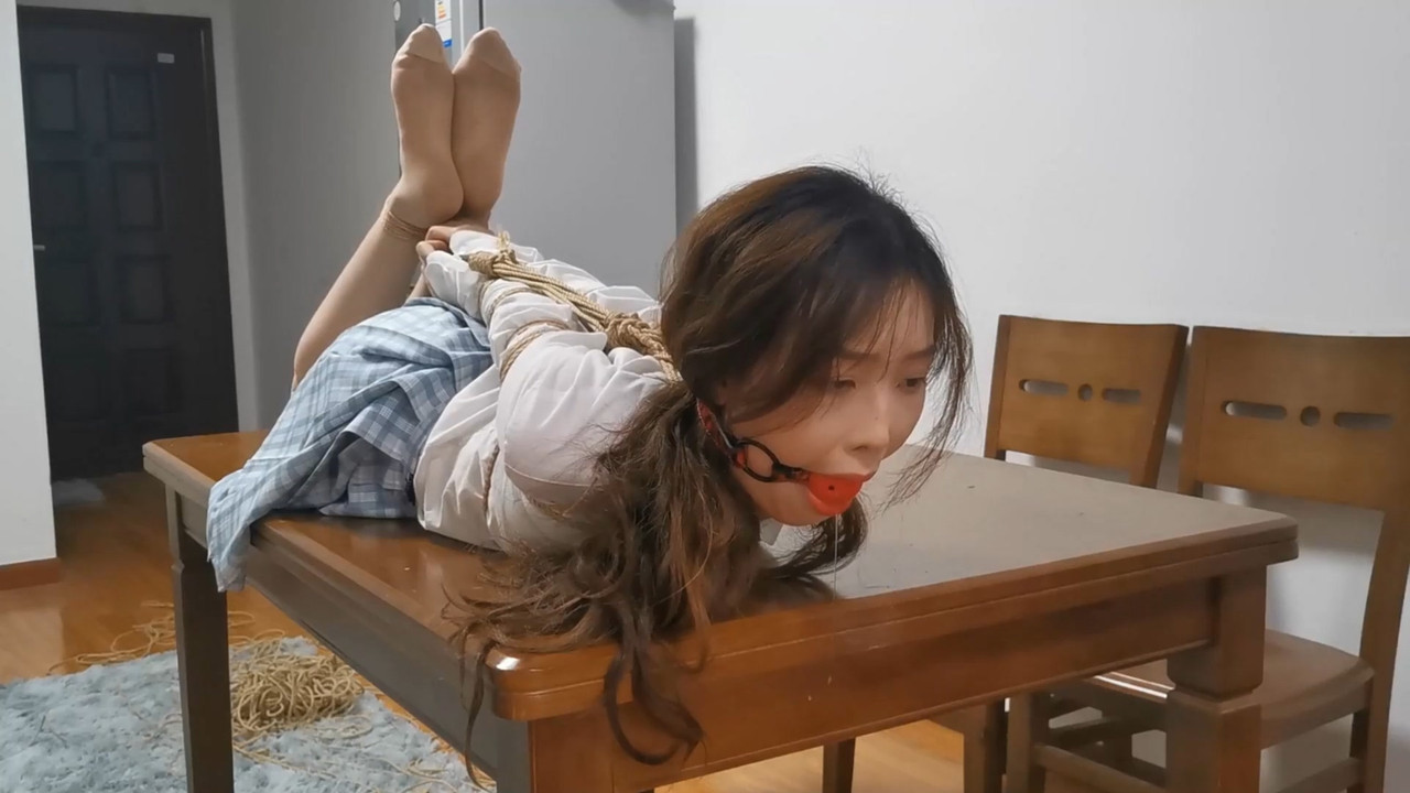 奥特曼 JK装雨琪90分钟直臂驷马放置.mp4_20220708_085525.469