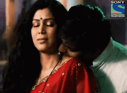 [Image: bade-acche-lagte-hain-balh.gif]