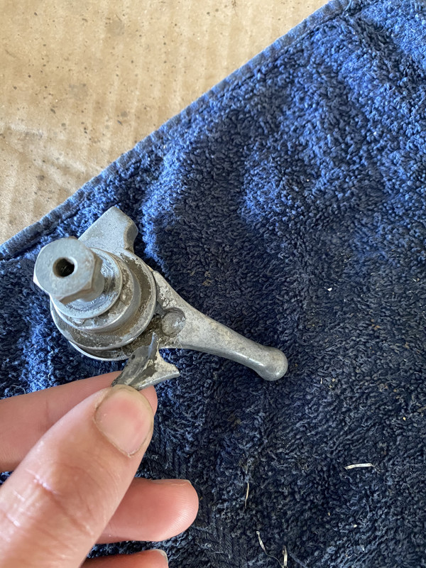 43C4F8EF-7B55-4B7A-A763-40E92F026571