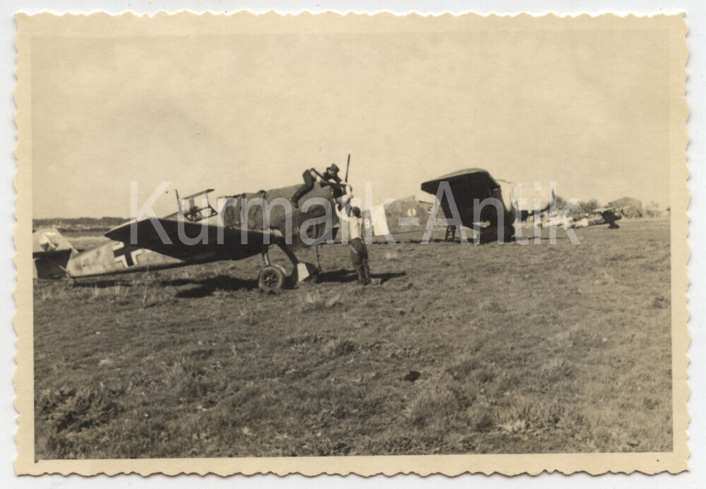 Q212 Foto Wehrmacht Luftwaffe Flugzeug Me109 camo Süd Front   Beute Italien 1943