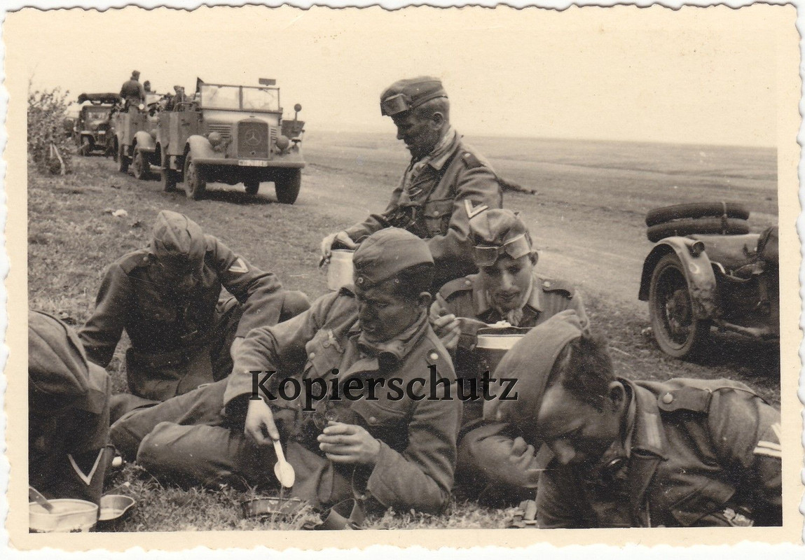 Foto Panzer-Jäger 16. Panzer-Division vor Stalin