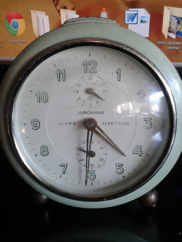Despertador Junghans alemán