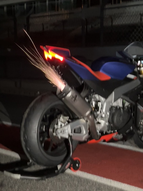 D02CA56C-50EB-48D4-B8D2-774BF6E7C750