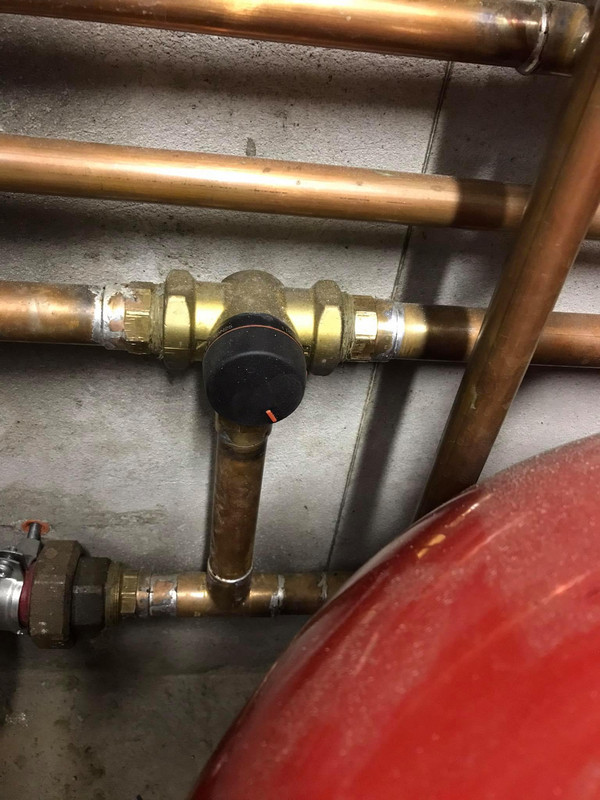 131589281_712799769632779_656416346782489368_n