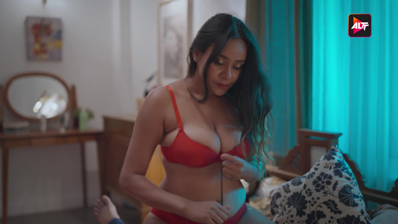 vlcsnap-2025-05-13-01h38m36s645