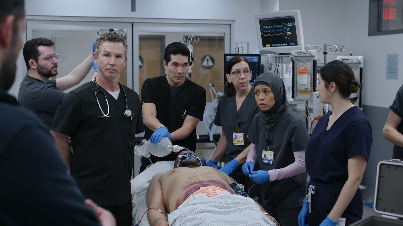 The.Pitt.S01E15.9.00.P.M.2160p.10bit.MAX.WEB-DL.DDP5.1.HEVC-Vyndros.mkv_snapshot_28.24_[2025.04.11_2