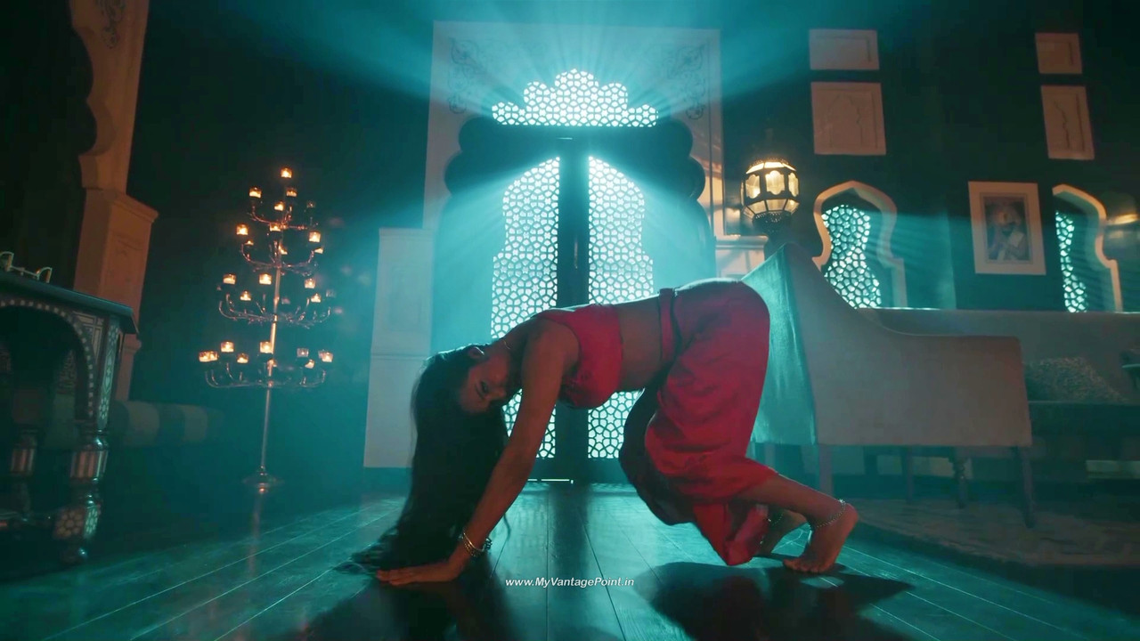 114Esha Gupta Hot in Aashram Web Series