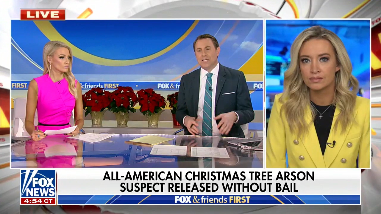 12.09 - 09.00.00 - Fox and Friends First. A precursor to Fox News's m..._001.ts_snapshot_12.20.150