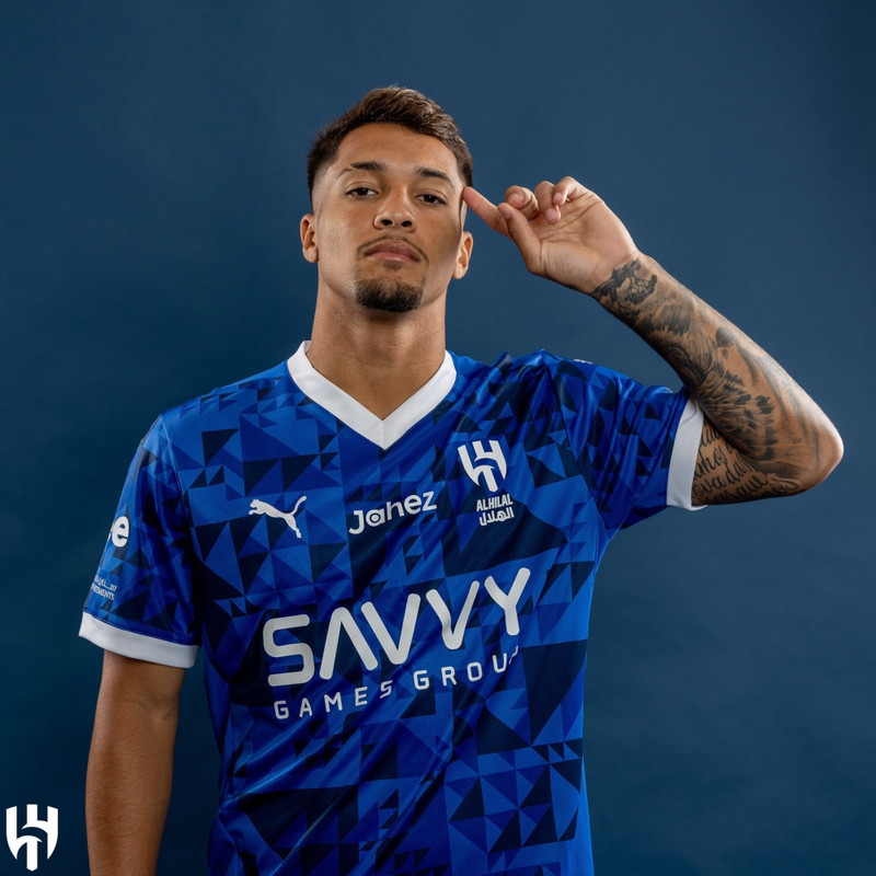 ماركوس ليوناردو: من هو لاعب الهلال الجديد؟