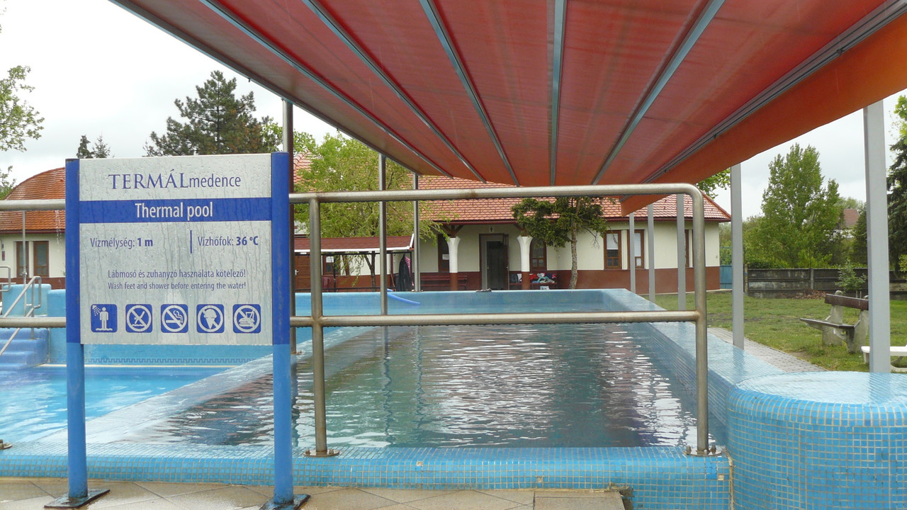 [Obrazek: c409d10518768f0f.jpg]