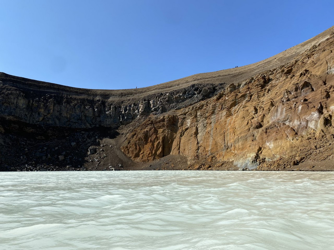 2F1CEFB4-B75F-4CA5-A97F-8A9C5CE64085