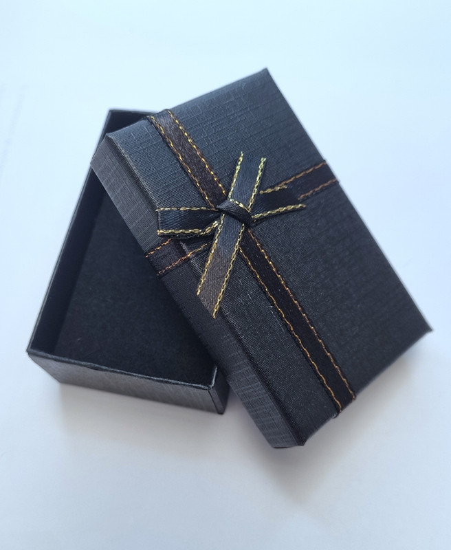 Caja de regalo negra