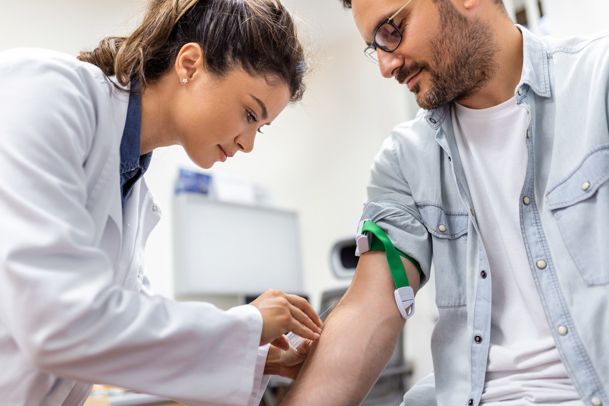 Donare il sangue, i benefici e l'importanza anche in estate Donare il sangue, i benefici e l'importanza anche in estate