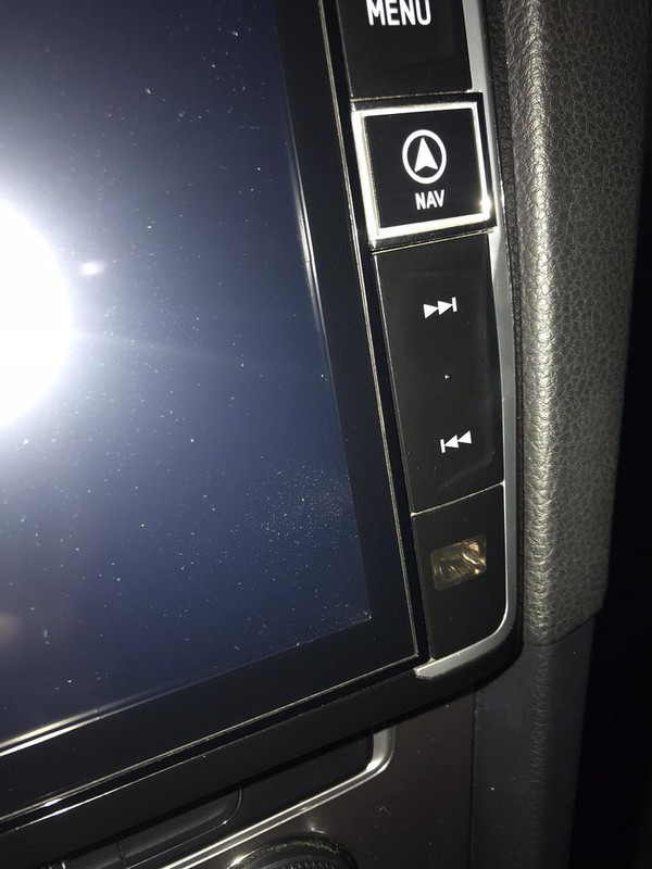 F3F42128-8F14-4E66-808F-590F45A220EF