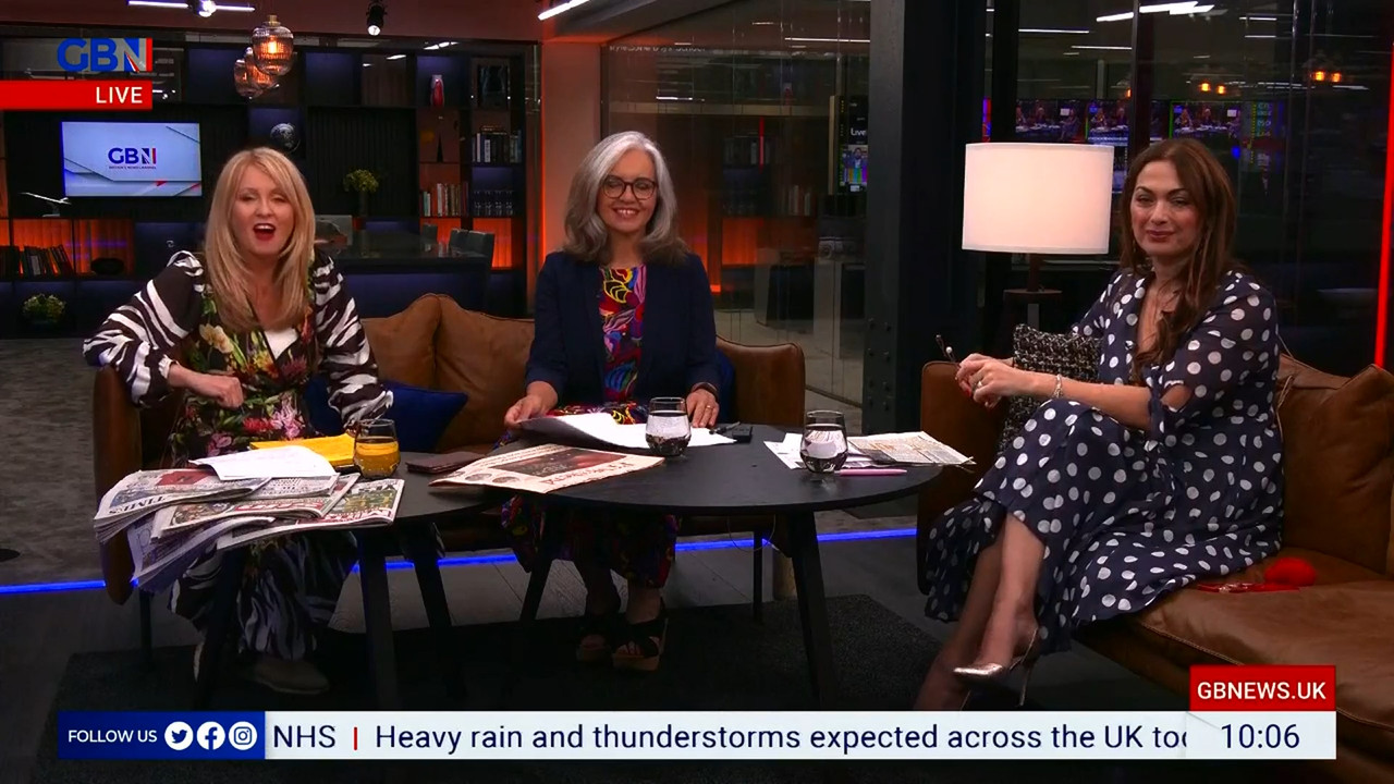 07.03 - 10.00.00 - Saturday Live. Opinion, news and a bit of fun on S....ts_snapshot_07.47.136