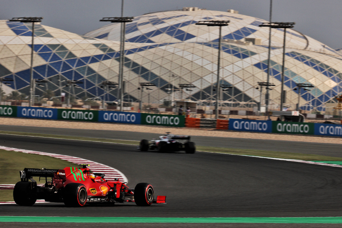 [Imagen: f1-gp-qatar-venerdi-libere-105.jpg]