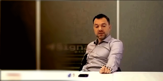 https://i.postimg.cc/2yWYF5SS/Arestovich.gif