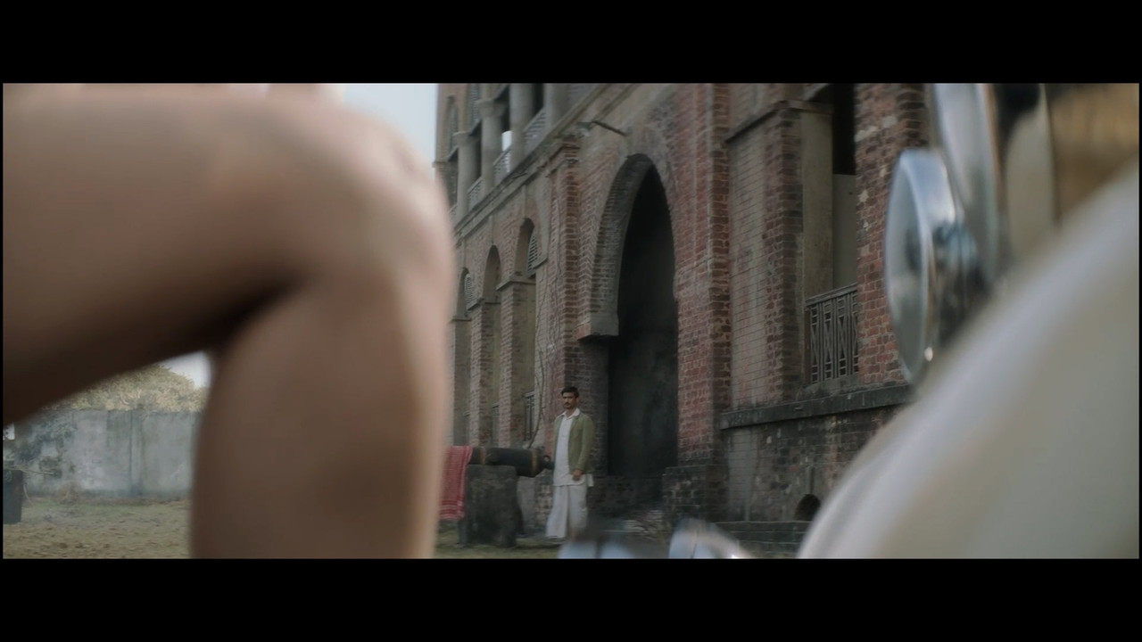 Swastika.Mukherjee_Detective.Byomkesh.Bakshy.00_00_35_20.Still005