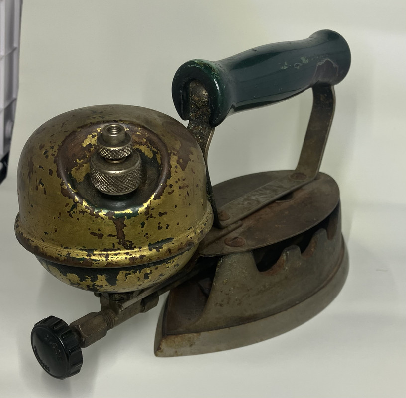 F79D1DB0-ECFC-4CB1-A285-E8BE2D3CCB0C