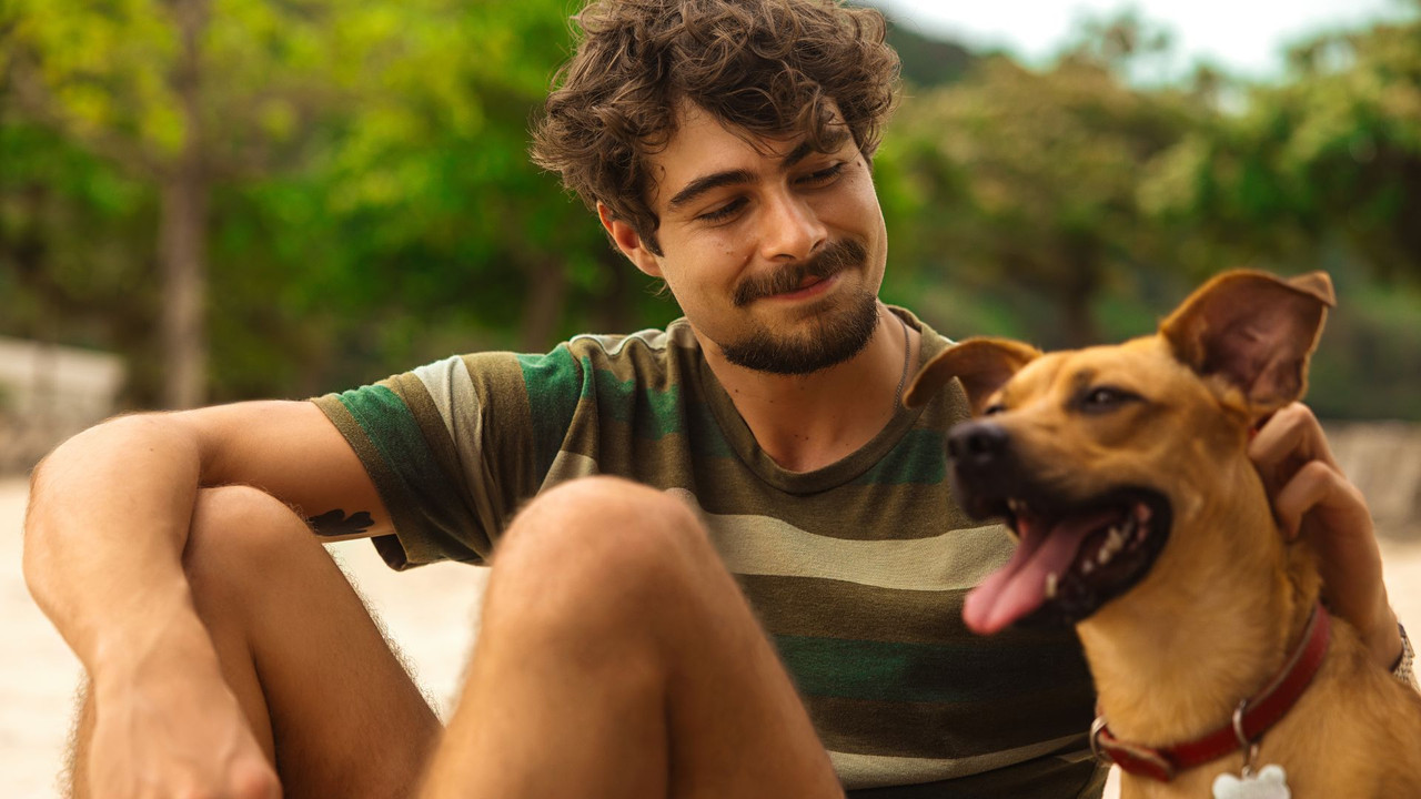 netflix-revela-primeiras-imagens-e-poster-do-filme-caramelo