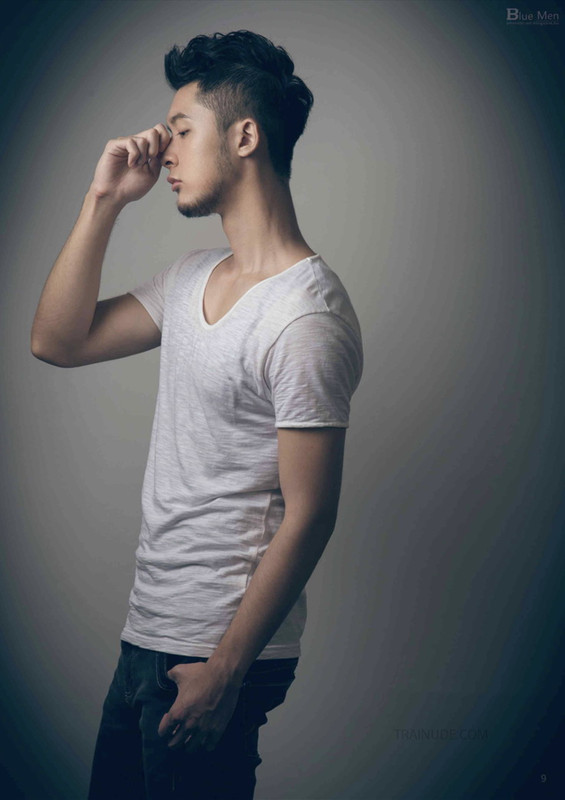 Virile no.26 - Anh chàng râu quai nón quyến rũ