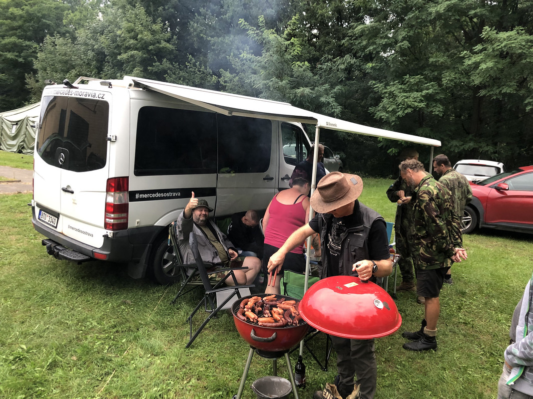 DF29A390-255B-40EF-94FE-EC44C78217C8