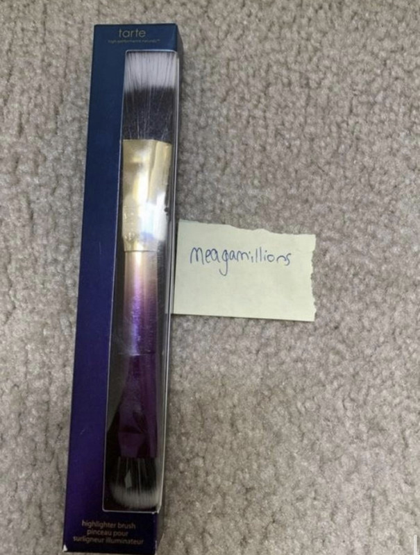 A4FB554E-1EB3-4BBB-B193-DA5D84390436