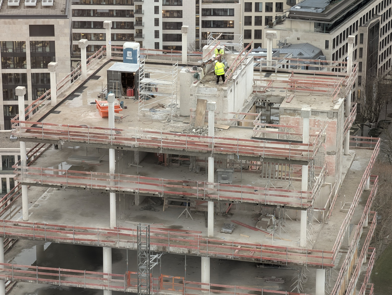 PXL 20251215 083520873