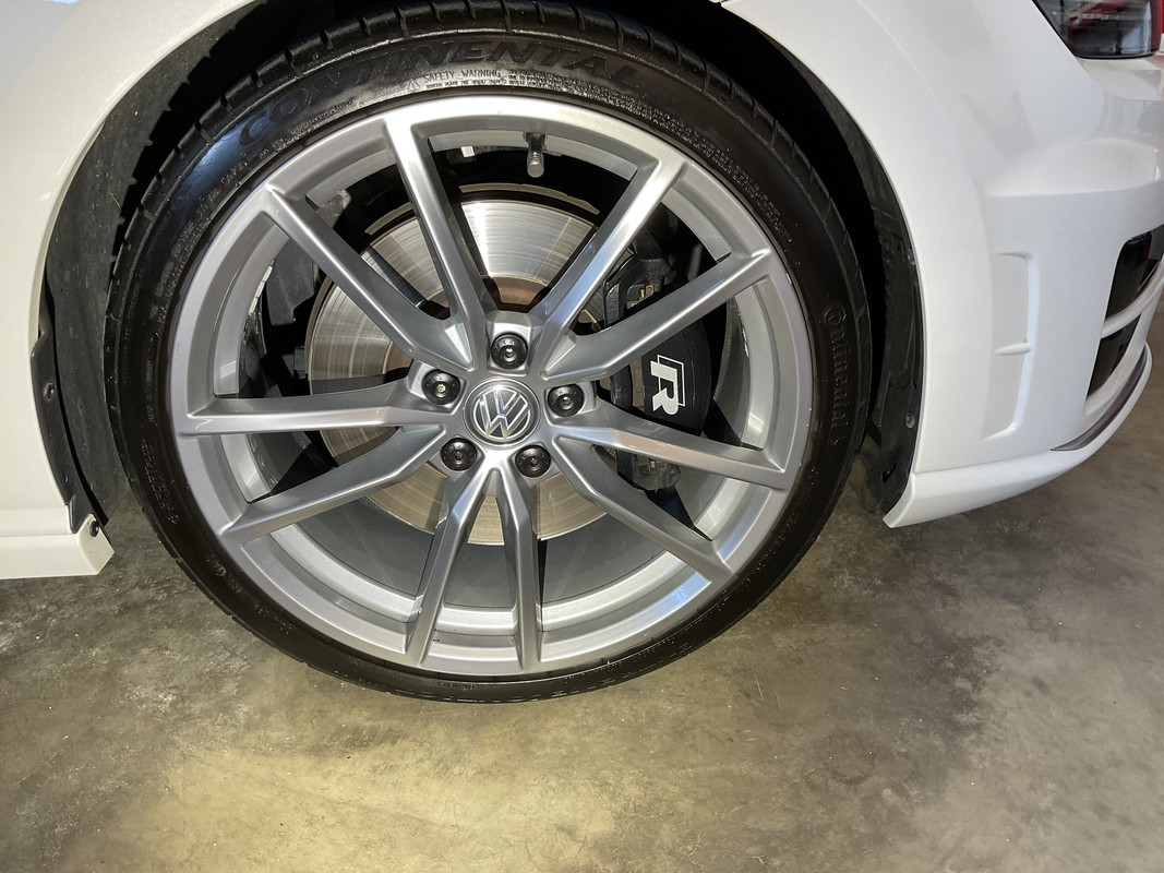 3B4DB97E-EB33-4872-A2BC-59988B833065