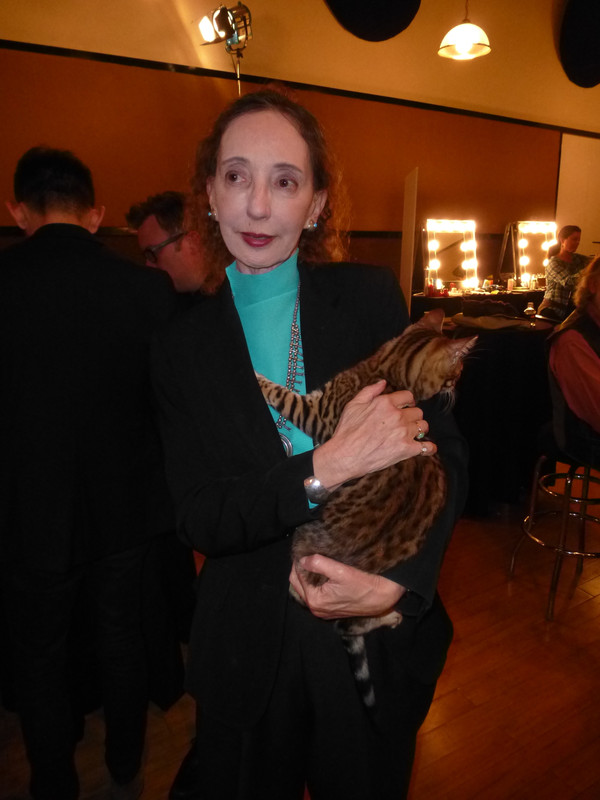 joyce-and-cats-1