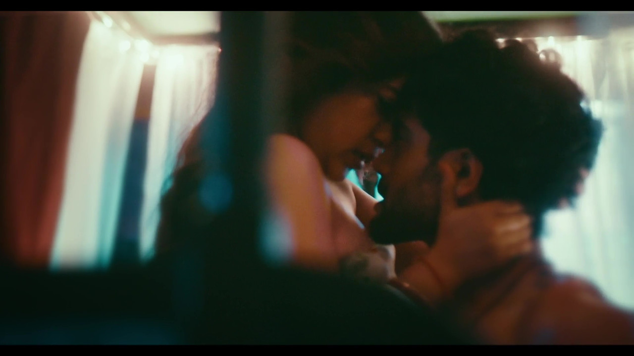 [Image: vlcsnap-2025-04-16-23h11m38s463.jpg]