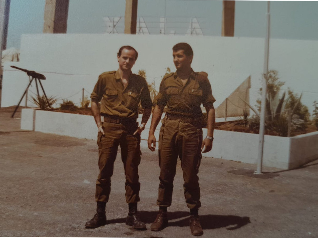 08 356837 071b738efd2dbdfa992fedb929b3e33e