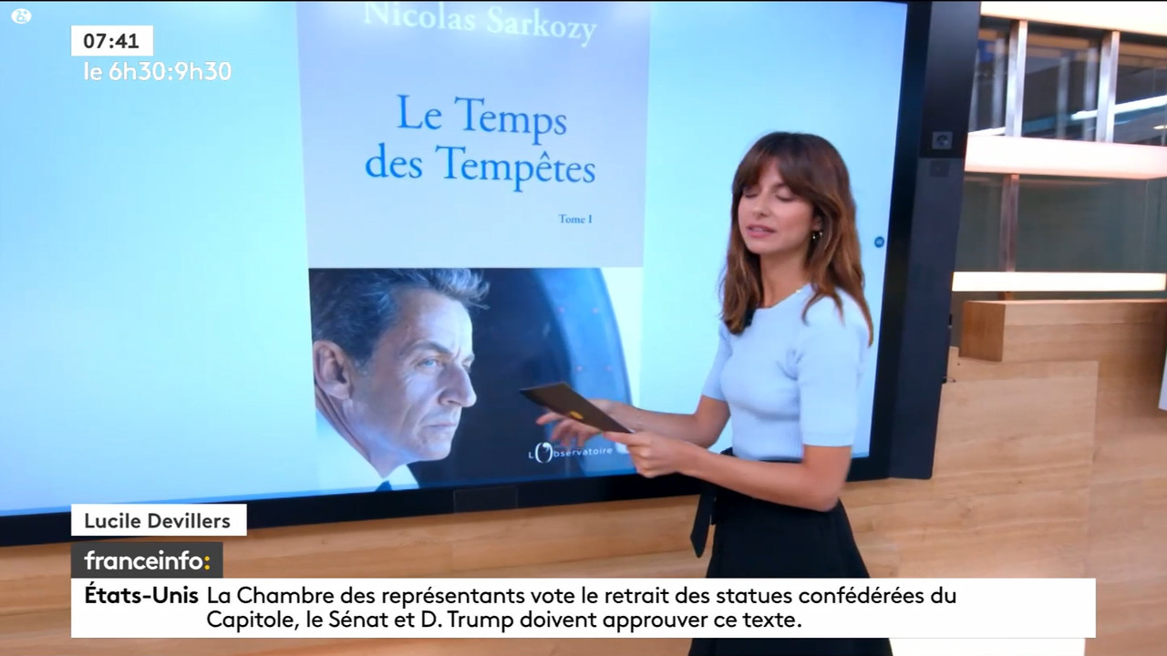 23 July - 05.29.00 - 9h30. Entre JT, chroniques, invités et revues de p....ts_snapshot_01.19.09.115