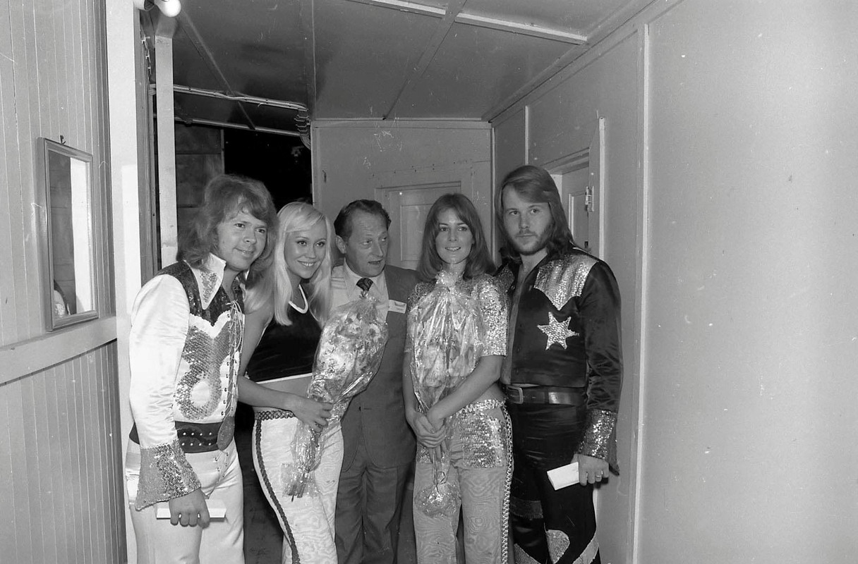 Momarkedet 1973. ABBA with Knut Lie the producer of the Momarkedet Show. (2)